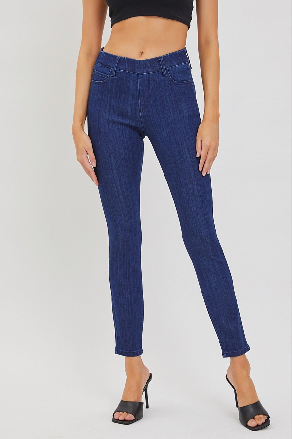 Mid Rise Pull-On Crop Skinny with Rolled Hem